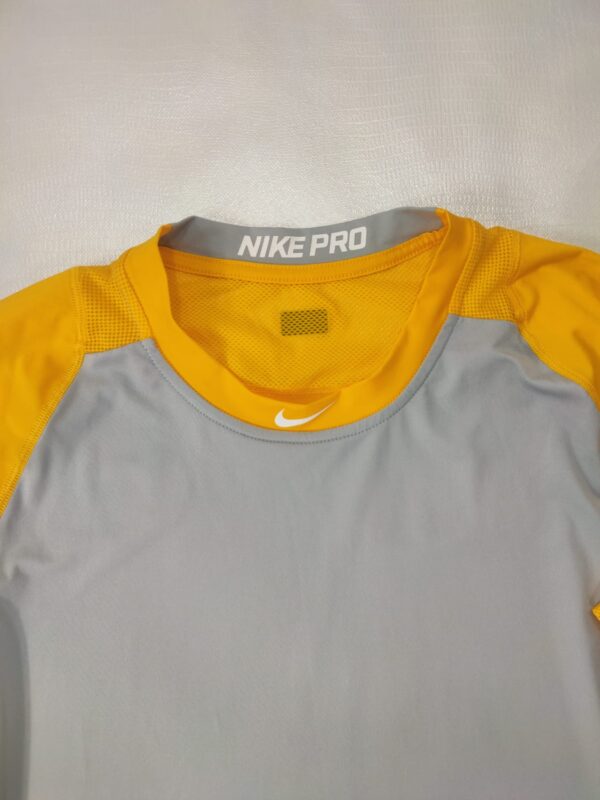 Camisa HOMBRE NIKE PRO SLIM FIT COLLECTION  Azul|Amarillo - Imagen 9