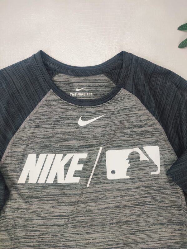 Camisa Hombre NIKE FIT COLLECTION Gris|Rojo - Imagen 4