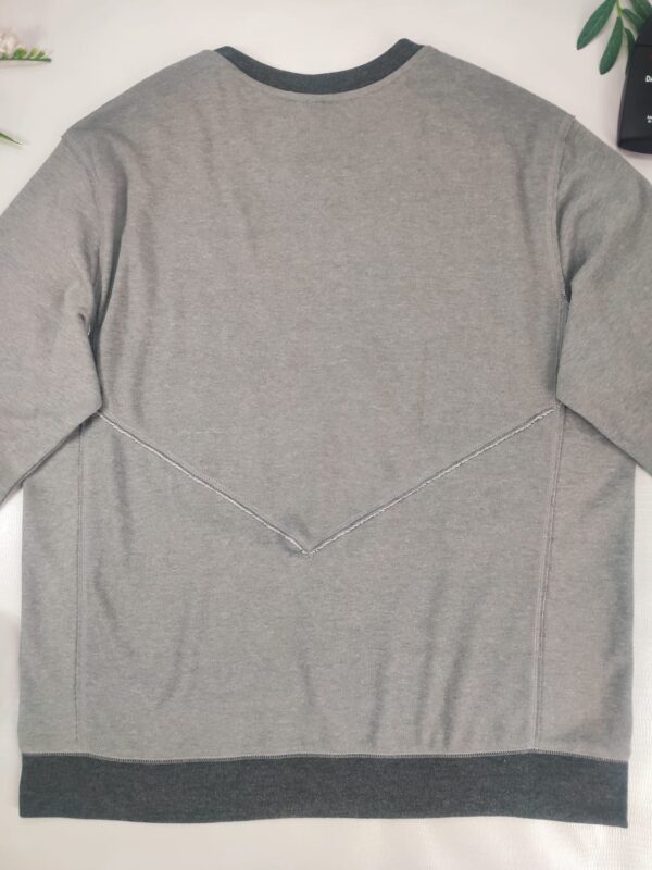 Suéter Gris-Hombre NIKE FIT/Deportivo Manga 3/4 - Imagen 3