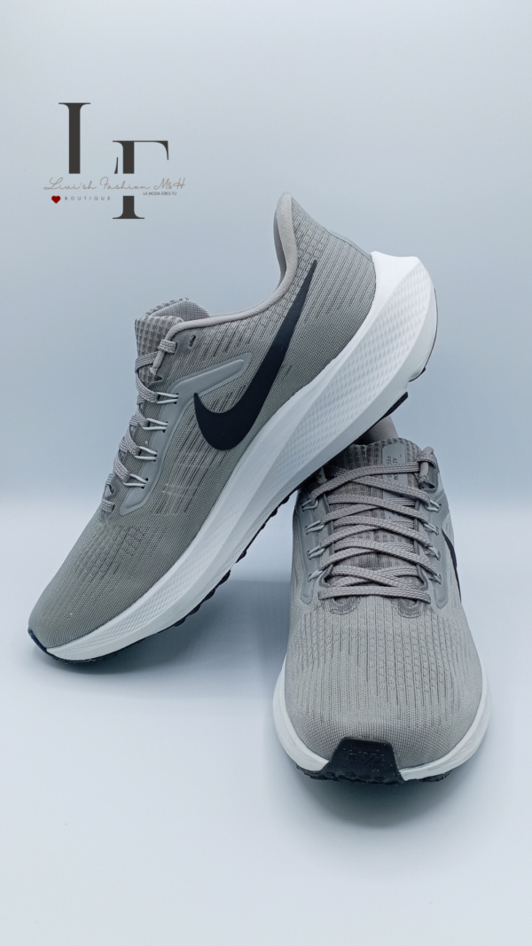 🌟NIKE AIR ZOOM PEGASUS 39🌟