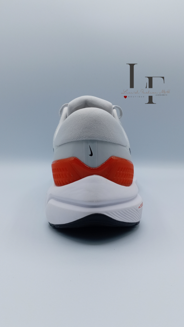 🌟NIKE AIR ZOOM VOMERO 16🌟 - Imagen 3